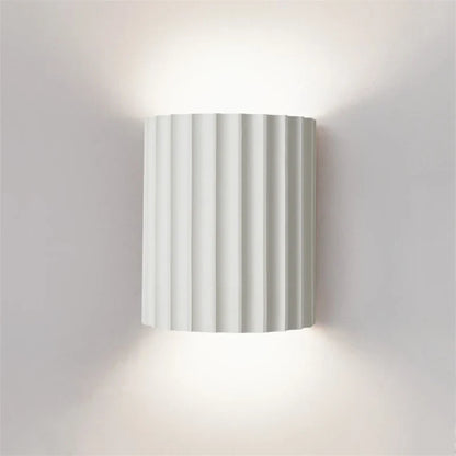 Nordic Modern Resin Wall Lamp in White