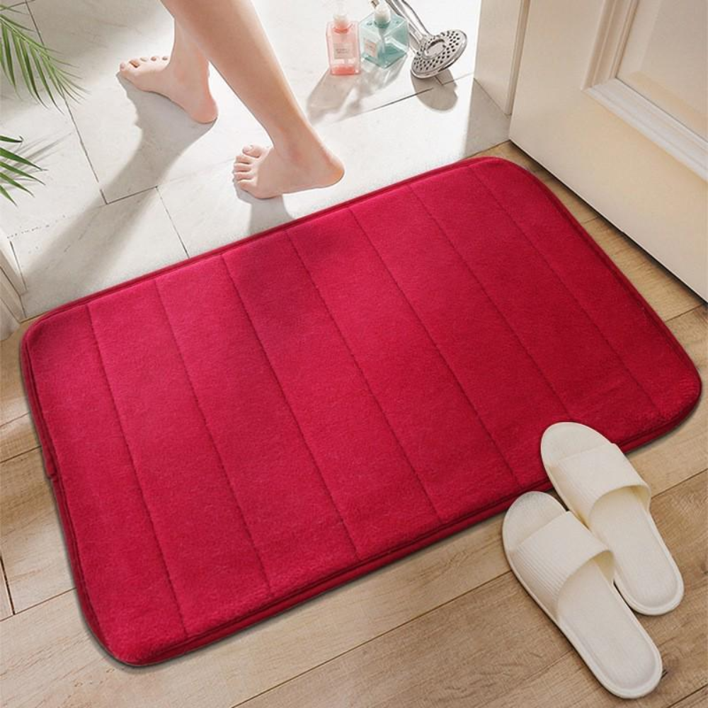 UltraSoft Absorbent Bath Mat in Red